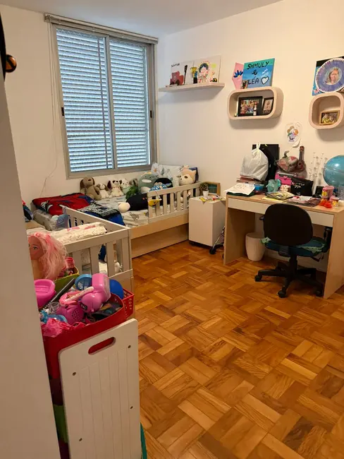 Apartamento com 3 quartos à venda, 127m2 em Higienópolis, São Paulo - SP - imagem 3 Foto 3 de Apartamento com 3 quartos à venda, 127m2 em Higienópolis, São Paulo - SP