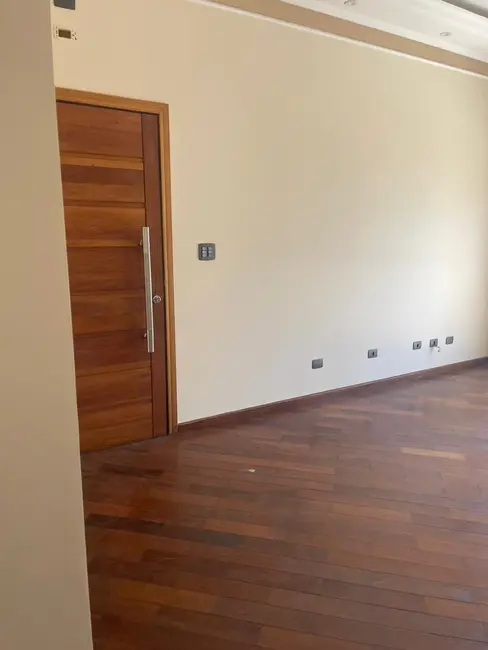 Casa com 3 quartos à venda, 264m2 em Lar São Paulo, São Paulo - SP - imagem 4 Foto 4 de Casa com 3 quartos à venda, 264m2 em Lar São Paulo, São Paulo - SP
