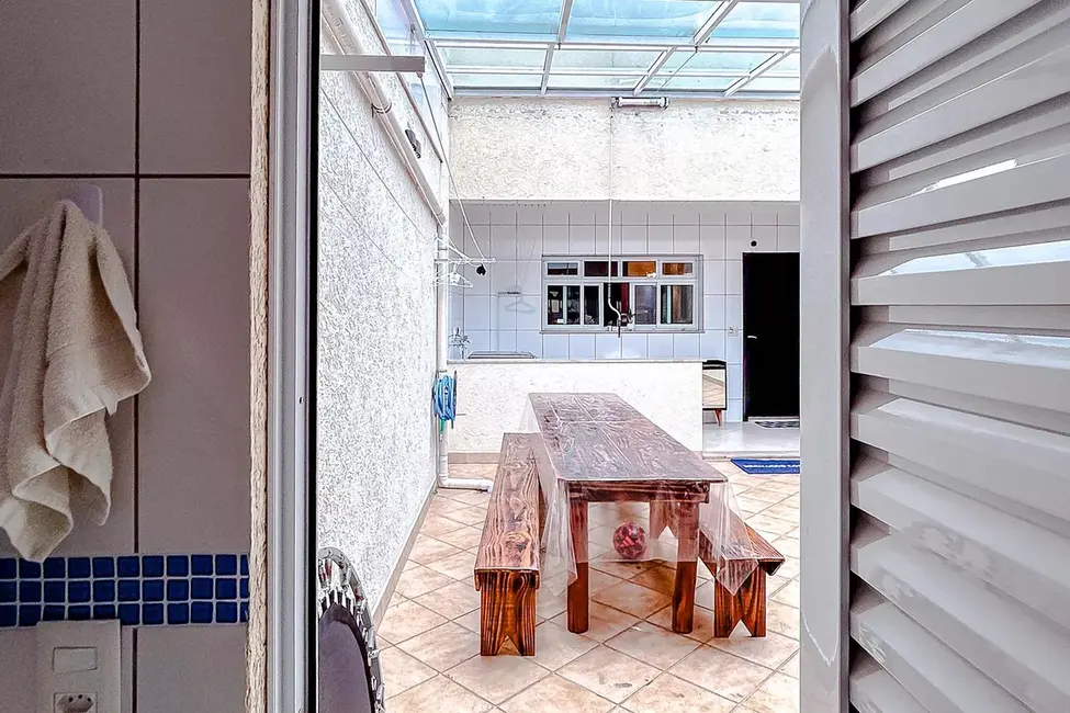 Casa com 4 quartos à venda, 212m2 em Penha de França, São Paulo - SP - imagem 6 Foto 6 de Casa com 4 quartos à venda, 212m2 em Penha de França, São Paulo - SP