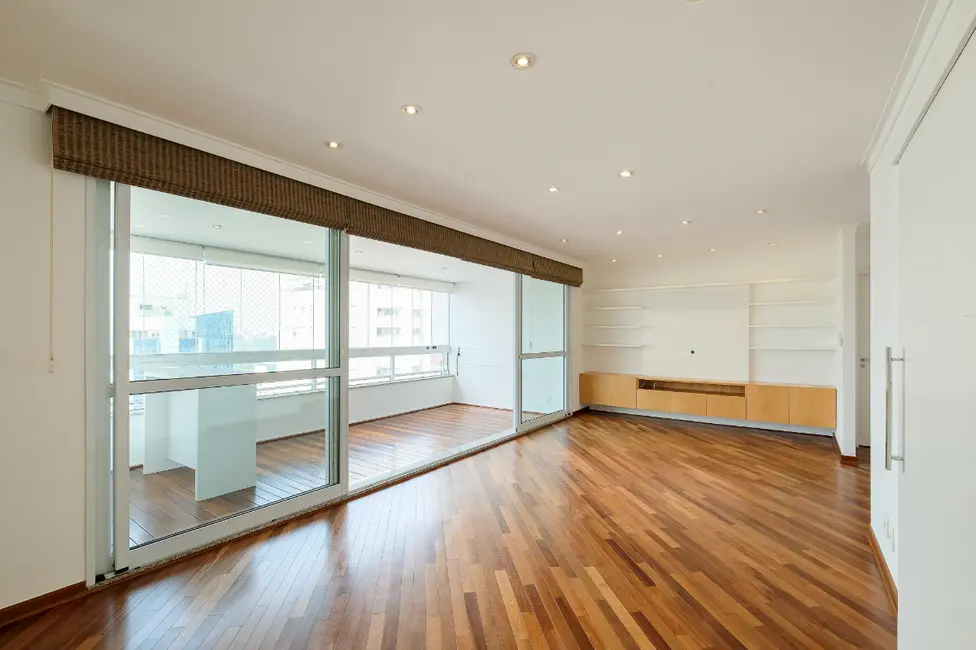 Apartamento com 3 quartos à venda, 5253m2 em Itaim Bibi, São Paulo - SP - imagem 3 Foto 3 de Apartamento com 3 quartos à venda, 5253m2 em Itaim Bibi, São Paulo - SP