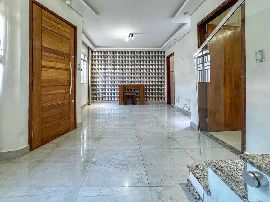 Foto 3 de Casa de Condomínio com 3 quartos à venda em Vila Bertioga, São Paulo - SP