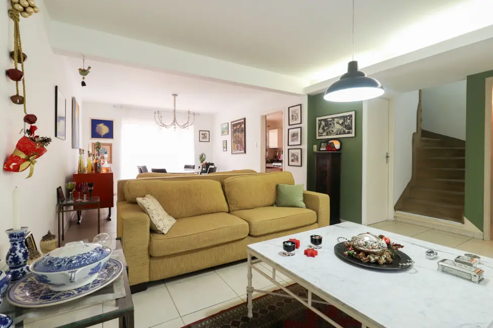 Casa com 3 quartos à venda, 164m2 em Vila Cordeiro, São Paulo - SP - imagem 2 Foto 2 de Casa com 3 quartos à venda, 164m2 em Vila Cordeiro, São Paulo - SP