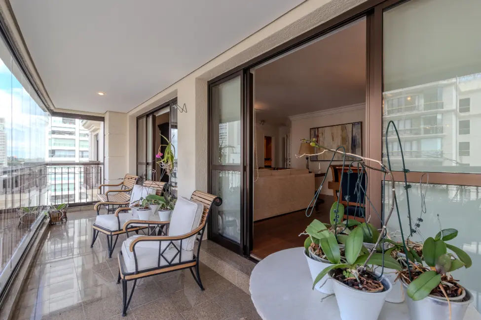Apartamento com 4 quartos à venda, 178m2 em Campo Belo, São Paulo - SP - imagem 5 Foto 5 de Apartamento com 4 quartos à venda, 178m2 em Campo Belo, São Paulo - SP