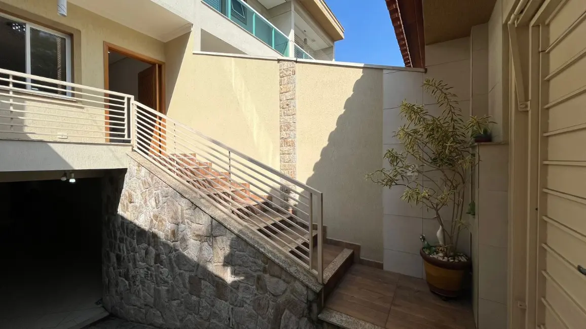 Sobrado com 3 quartos à venda, 120m2 em Jardim Regina, São Paulo - SP - imagem 3 Foto 3 de Sobrado com 3 quartos à venda, 120m2 em Jardim Regina, São Paulo - SP