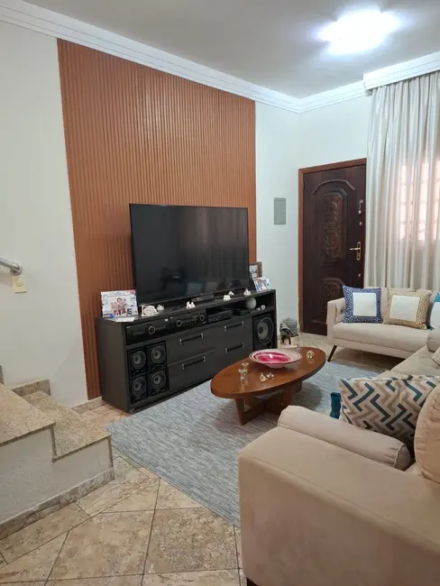 Foto 3 de Casa com 9 quartos à venda, 416m2 em Santa Teresinha, São Paulo - SP