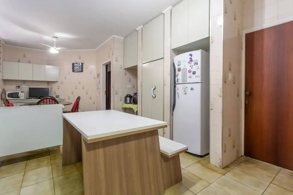 Foto 9 de Casa com 3 quartos à venda, 194m2 em Vila Cordeiro, São Paulo - SP