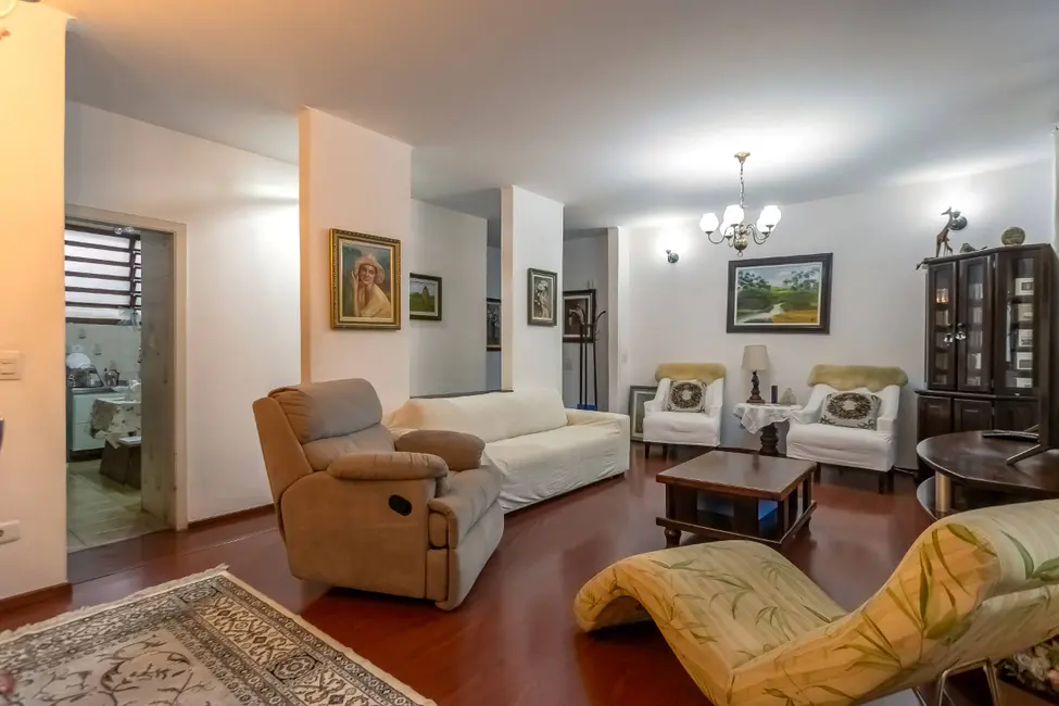 Foto 3 de Casa com 3 quartos à venda, 194m2 em Vila Cordeiro, São Paulo - SP