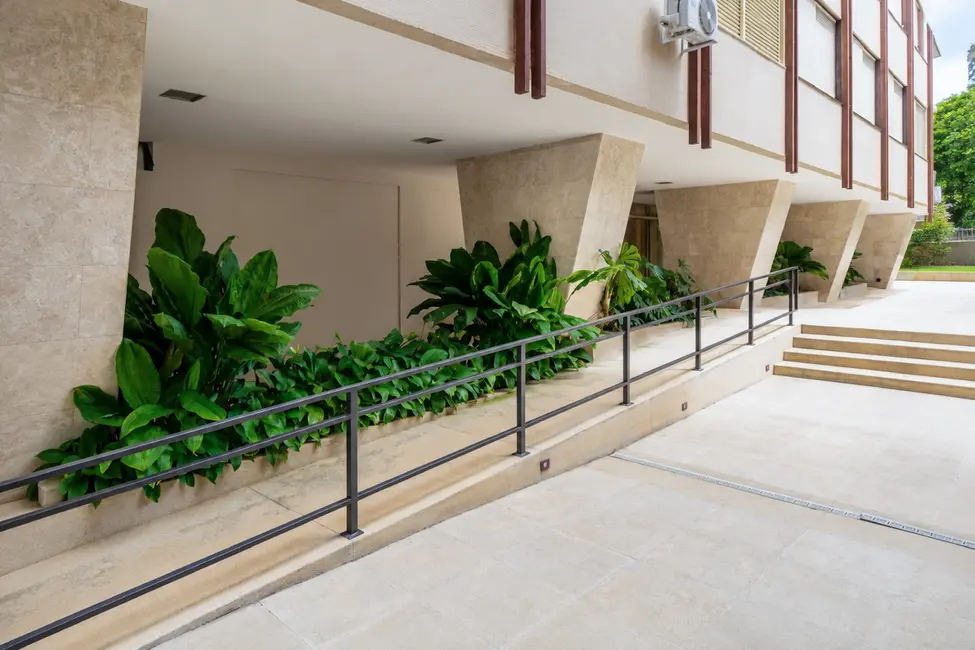 Apartamento com 3 quartos à venda, 210m2 em Santa Cecília, São Paulo - SP - imagem 6 Foto 6 de Apartamento com 3 quartos à venda, 210m2 em Santa Cecília, São Paulo - SP