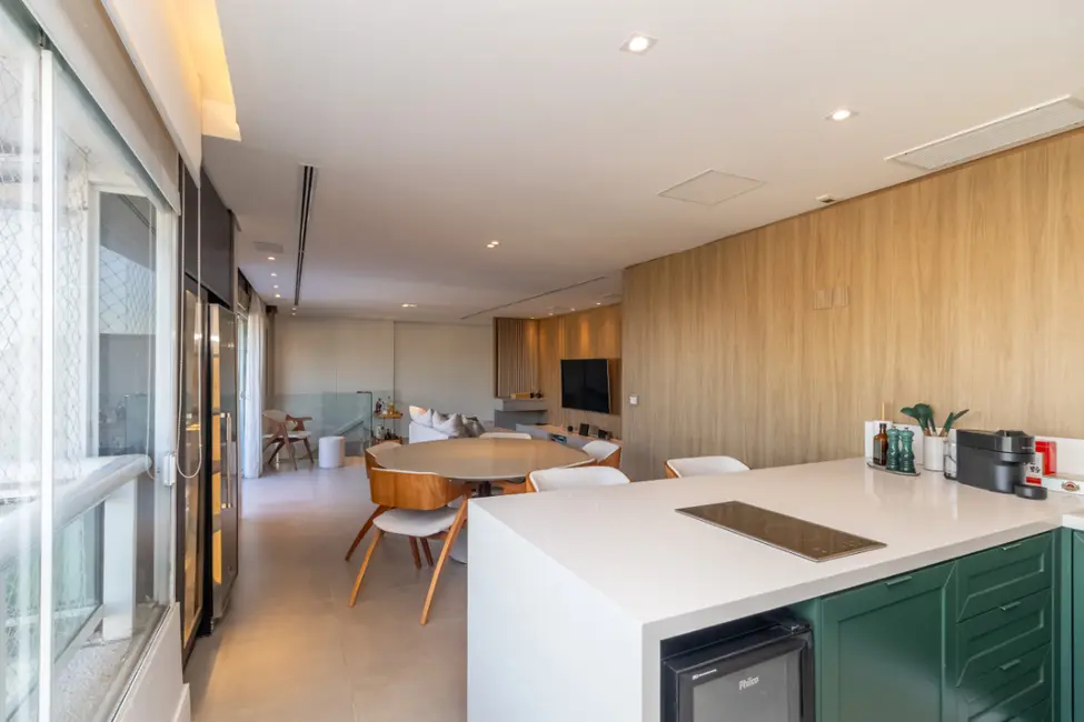 Cobertura com 3 quartos à venda, 198m2 em Pinheiros, São Paulo - SP - imagem 4 Foto 4 de Cobertura com 3 quartos à venda, 198m2 em Pinheiros, São Paulo - SP