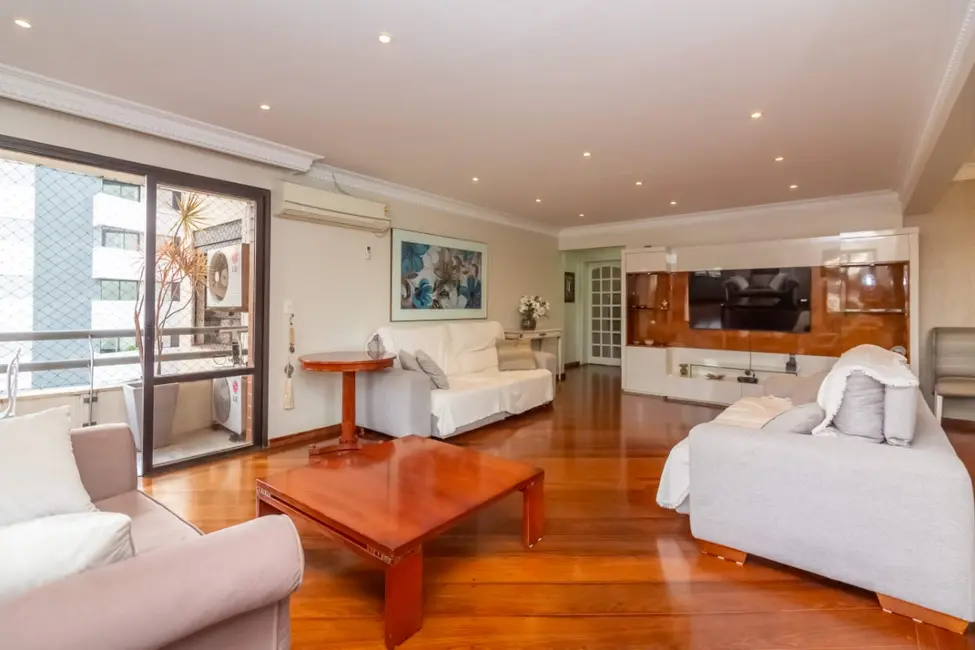 Apartamento com 4 quartos à venda, 220m2 em Aclimação, São Paulo - SP - imagem 5 Foto 5 de Apartamento com 4 quartos à venda, 220m2 em Aclimação, São Paulo - SP