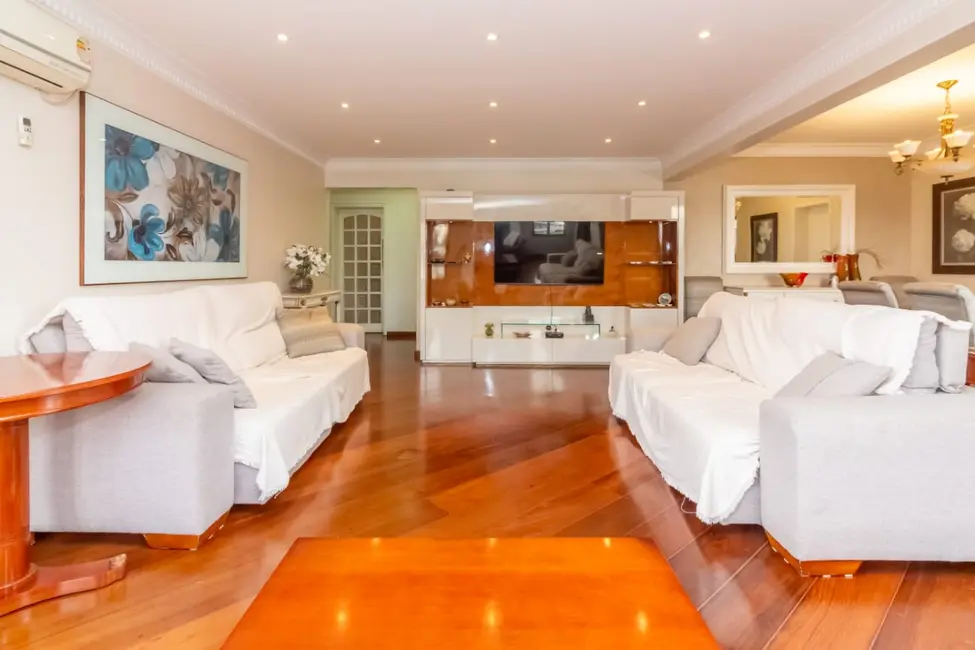 Apartamento com 4 quartos à venda, 220m2 em Aclimação, São Paulo - SP - imagem 3 Foto 3 de Apartamento com 4 quartos à venda, 220m2 em Aclimação, São Paulo - SP