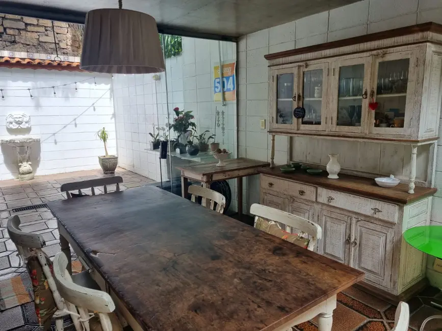 Foto 2 de Casa de Vila com 3 quartos à venda, 194m2 em Chácara Monte Alegre, São Paulo - SP
