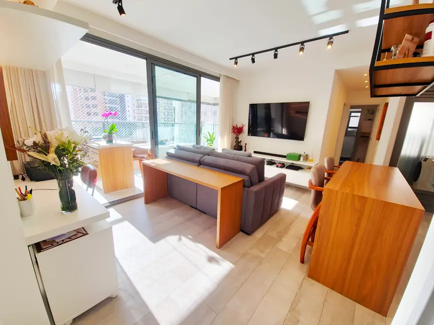 Foto 3 de Apartamento com 2 quartos à venda em Moema, São Paulo - SP