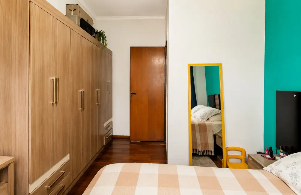 Sobrado com 4 quartos à venda, 415m2 em Vila Guarani (Z Sul), São Paulo - SP - imagem 4 Foto 4 de Sobrado com 4 quartos à venda, 415m2 em Vila Guarani (Z Sul), São Paulo - SP