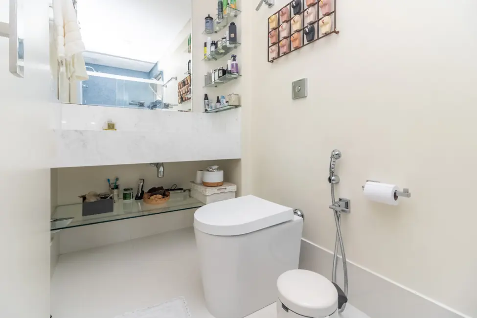 Apartamento com 3 quartos à venda em Aclimação, São Paulo - SP - imagem 9 Foto 9 de Apartamento com 3 quartos à venda em Aclimação, São Paulo - SP