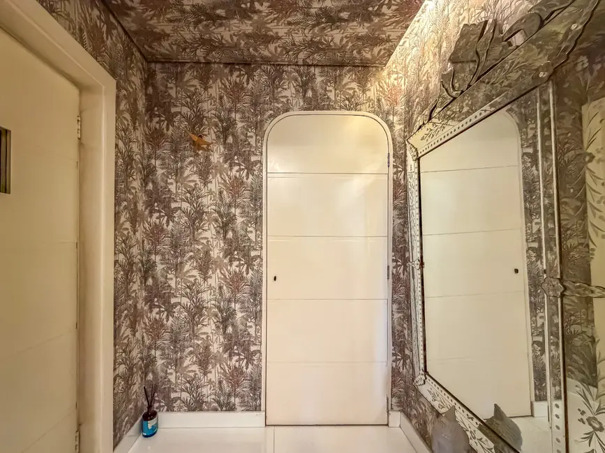 Apartamento com 3 quartos à venda em Aclimação, São Paulo - SP - imagem 2 Foto 2 de Apartamento com 3 quartos à venda em Aclimação, São Paulo - SP