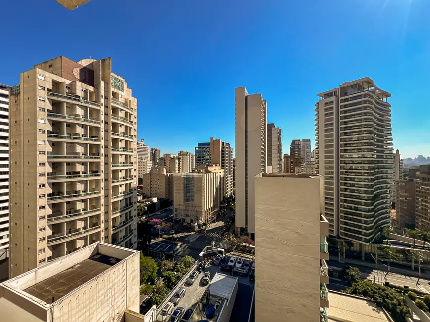 Foto 6 de Apartamento com 3 quartos à venda, 177m2 em Indianópolis, São Paulo - SP