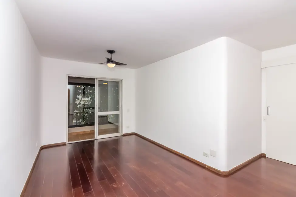 Apartamento com 3 quartos à venda em Moema, São Paulo - SP - imagem 2 Foto 2 de Apartamento com 3 quartos à venda em Moema, São Paulo - SP
