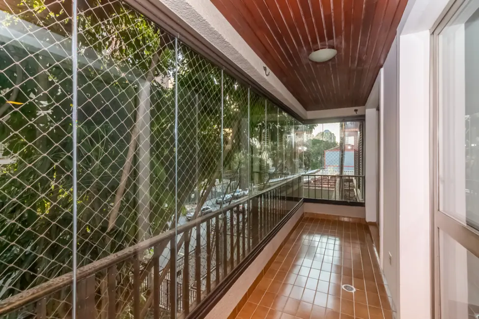 Apartamento com 3 quartos à venda em Moema, São Paulo - SP - imagem 1 Foto 1 de Apartamento com 3 quartos à venda em Moema, São Paulo - SP