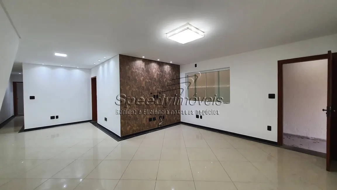 Casa com 3 quartos à venda, 160m2 em Estuário, Santos - SP - imagem 3 Foto 3 de Casa com 3 quartos à venda, 160m2 em Estuário, Santos - SP
