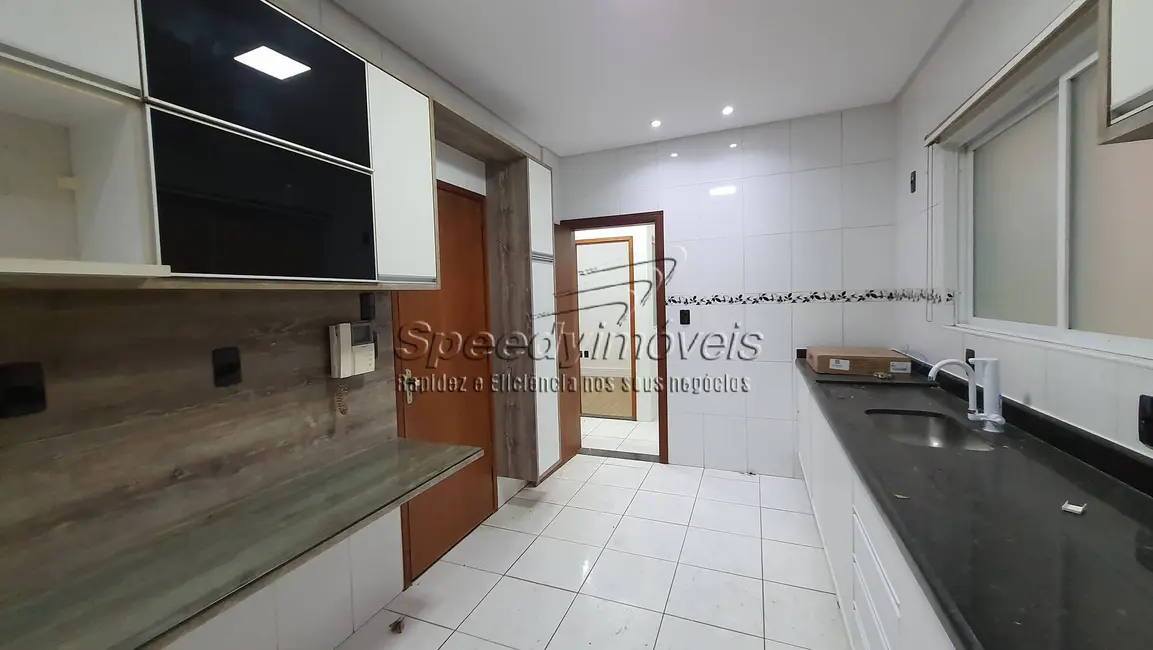 Casa com 3 quartos à venda, 160m2 em Estuário, Santos - SP - imagem 9 Foto 9 de Casa com 3 quartos à venda, 160m2 em Estuário, Santos - SP