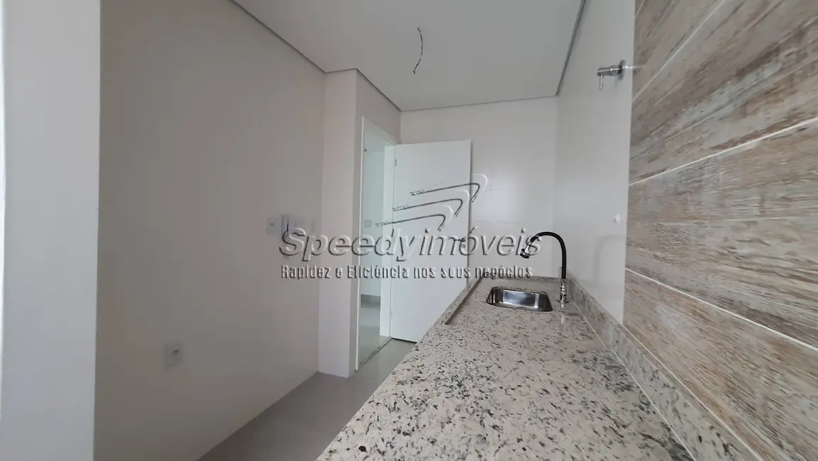 Casa com 2 quartos à venda, 100m2 em Campo Grande, Santos - SP - imagem 4 Foto 4 de Casa com 2 quartos à venda, 100m2 em Campo Grande, Santos - SP