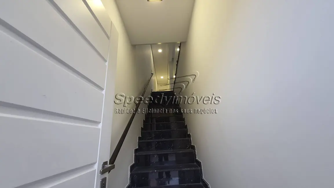 Foto 4 de Casa com 4 quartos à venda, 290m2 em Boqueirão, Santos - SP