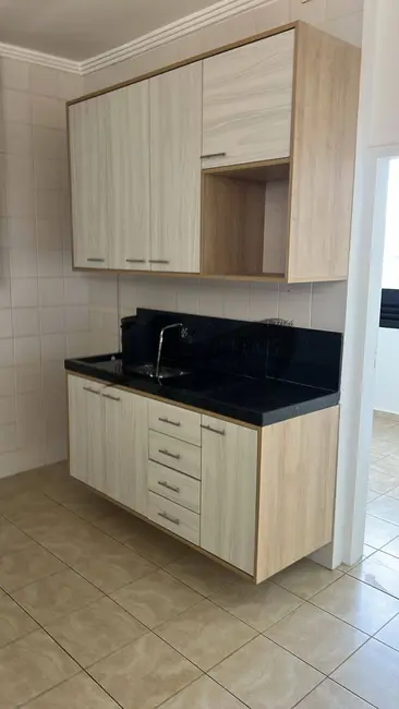 Foto 9 de Apartamento com 2 quartos para alugar, 70m2 em Gonzaga, Santos - SP