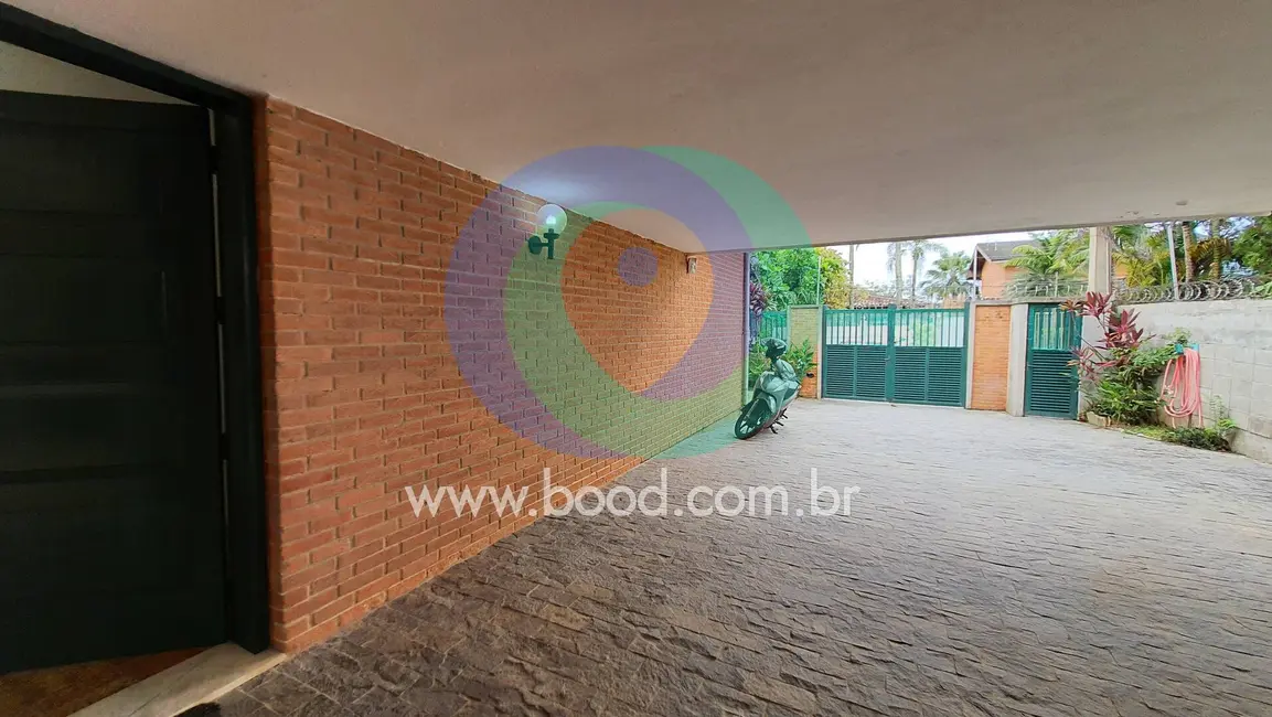 Sobrado com 4 quartos à venda, 235m2 em Jardim Virgínia, Guaruja - SP - imagem 4 Foto 4 de Sobrado com 4 quartos à venda, 235m2 em Jardim Virgínia, Guaruja - SP