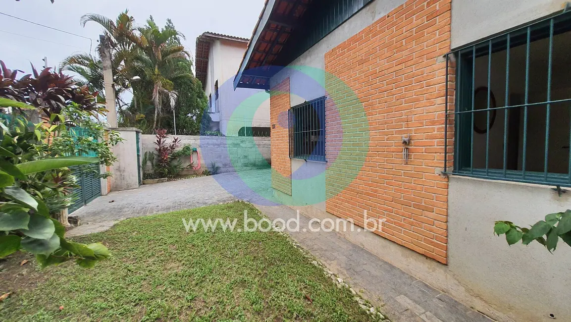 Sobrado com 4 quartos à venda, 235m2 em Jardim Virgínia, Guaruja - SP - imagem 6 Foto 6 de Sobrado com 4 quartos à venda, 235m2 em Jardim Virgínia, Guaruja - SP