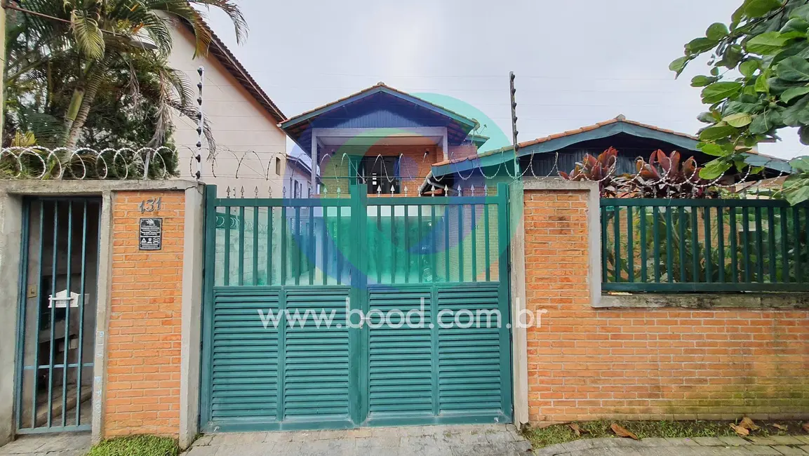 Foto 2 de Sobrado com 4 quartos à venda, 235m2 em Jardim Virgínia, Guaruja - SP