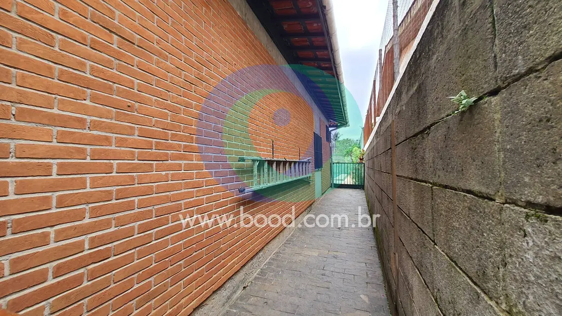 Sobrado com 4 quartos à venda, 235m2 em Jardim Virgínia, Guaruja - SP - imagem 9 Foto 9 de Sobrado com 4 quartos à venda, 235m2 em Jardim Virgínia, Guaruja - SP