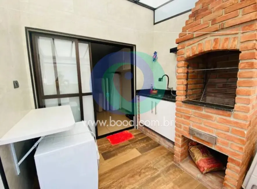 Foto 2 de Casa com 3 quartos à venda, 169m2 em Boqueirão, Santos - SP