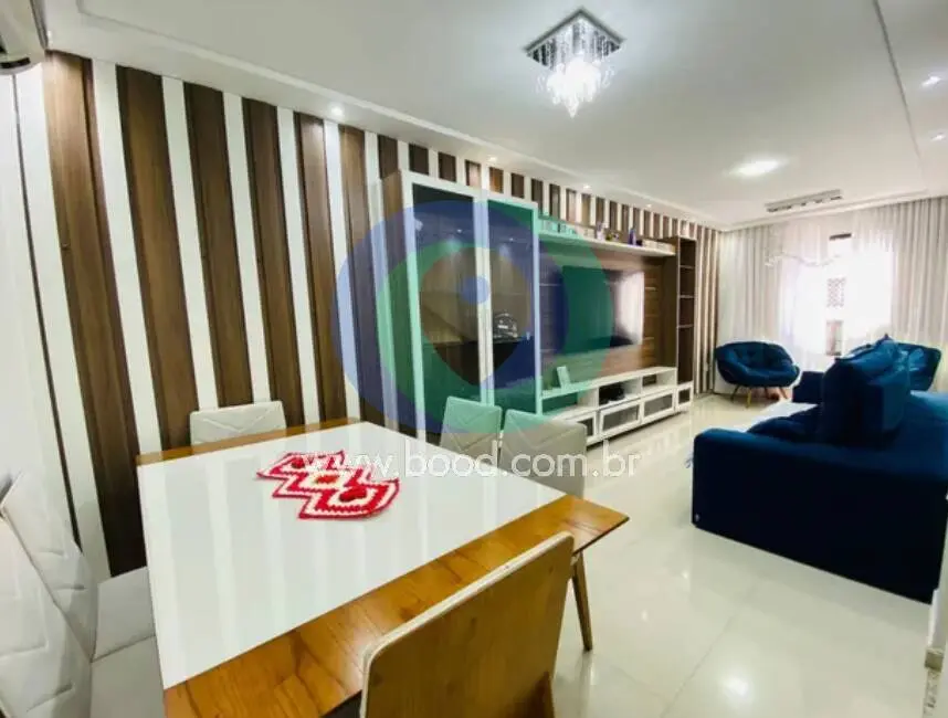 Foto 3 de Casa com 3 quartos à venda, 169m2 em Boqueirão, Santos - SP