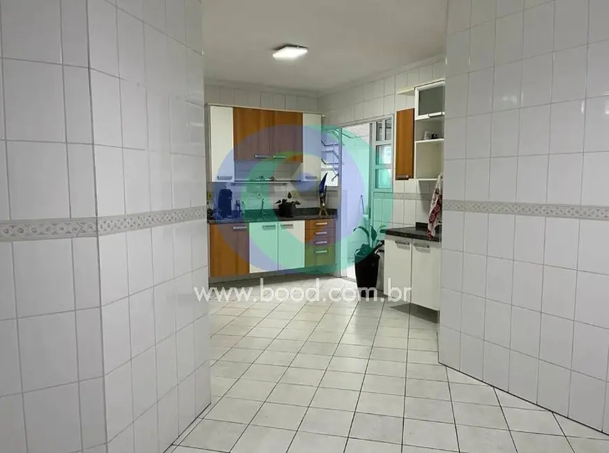 Apartamento com 3 quartos à venda e para alugar, 130m2 em Gonzaga, Santos - SP - imagem 4 Foto 4 de Apartamento com 3 quartos à venda e para alugar, 130m2 em Gonzaga, Santos - SP