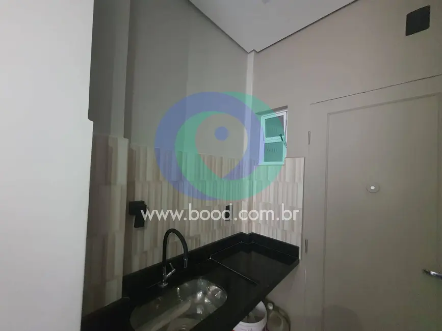 Foto 6 de Kitnet à venda, 23m2 em Embaré, Santos - SP