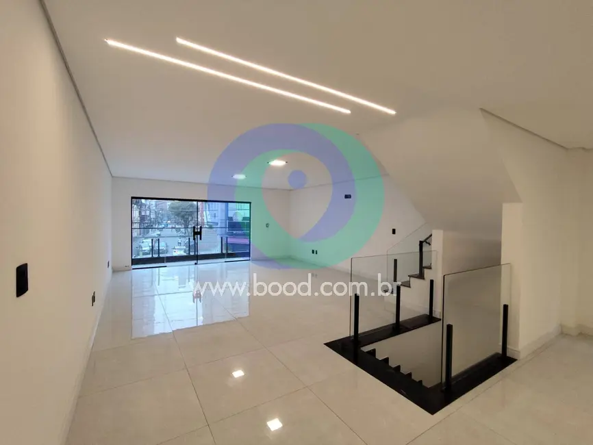 Casa com 3 quartos à venda, 280m2 em Embaré, Santos - SP - imagem 8 Foto 8 de Casa com 3 quartos à venda, 280m2 em Embaré, Santos - SP