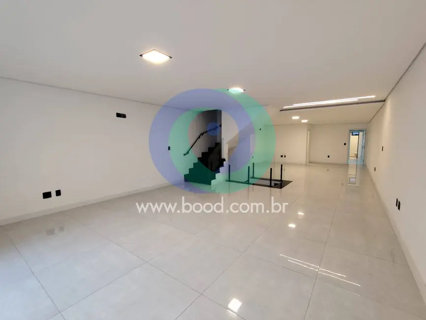 Casa com 3 quartos à venda, 280m2 em Embaré, Santos - SP - imagem 3 Foto 3 de Casa com 3 quartos à venda, 280m2 em Embaré, Santos - SP