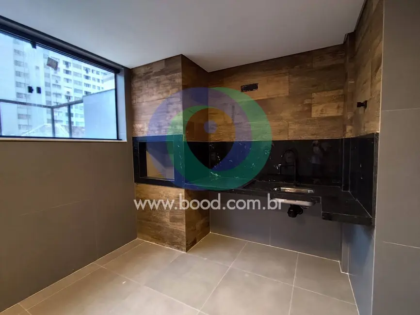 Casa com 3 quartos à venda, 280m2 em Embaré, Santos - SP - imagem 5 Foto 5 de Casa com 3 quartos à venda, 280m2 em Embaré, Santos - SP