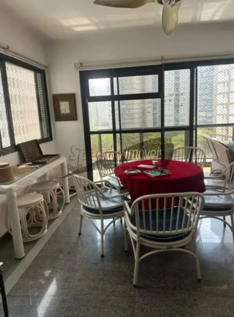 Apartamento com 5 quartos à venda, 225m2 em Pitangueiras, Guaruja - SP - imagem 7 Foto 7 de Apartamento com 5 quartos à venda, 225m2 em Pitangueiras, Guaruja - SP