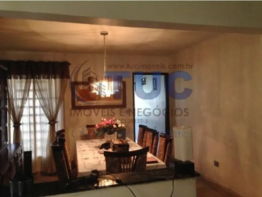 Sobrado com 6 quartos à venda, 450m2 em Vila Floresta, Santo Andre - SP - imagem 2 Foto 2 de Sobrado com 6 quartos à venda, 450m2 em Vila Floresta, Santo Andre - SP