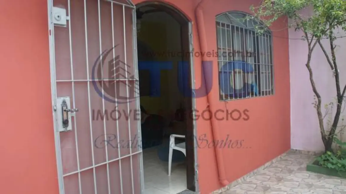 Foto 4 de Casa com 2 quartos à venda, 146m2 em Mongagua - SP