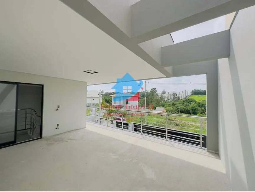 Casa com 2 quartos à venda, 300m2 em Marambaia, Vinhedo - SP - imagem 3 Foto 3 de Casa com 2 quartos à venda, 300m2 em Marambaia, Vinhedo - SP