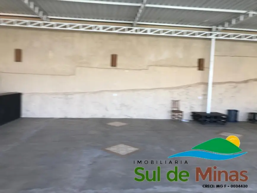 Foto 6 de Sala Comercial à venda, 970m2 em Centro, Munhoz - MG