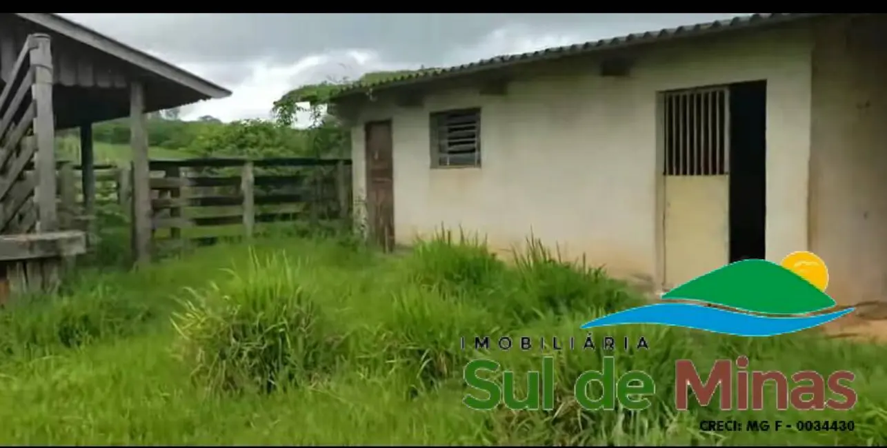 Foto 3 de Terreno / Lote à venda, 10m2 em Centro, Monte Siao - MG