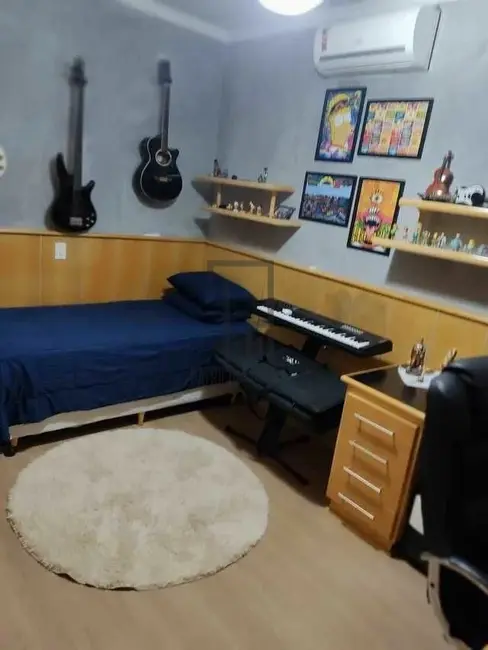 Casa com 4 quartos à venda, 340m2 em Parque Campolim, Sorocaba - SP - imagem 4 Foto 4 de Casa com 4 quartos à venda, 340m2 em Parque Campolim, Sorocaba - SP