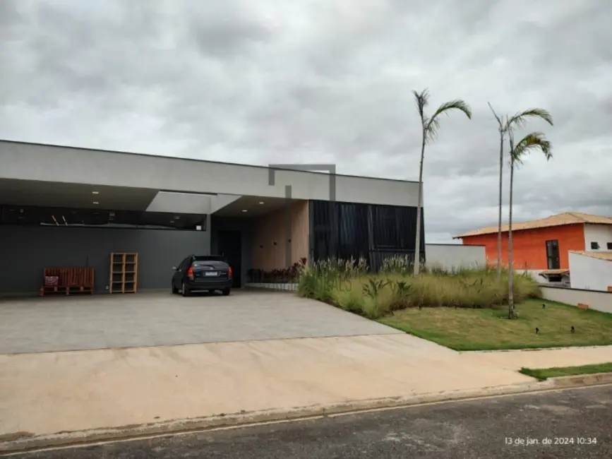 Foto 1 de Casa de Condomínio com 3 quartos à venda, 322m2 em Aracoiaba Da Serra - SP