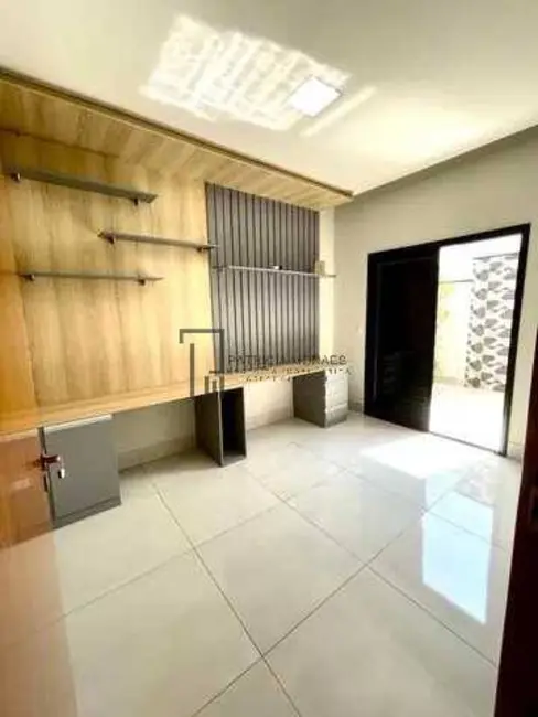 Foto 3 de Casa de Condomínio com 3 quartos à venda em Horto Florestal, Sorocaba - SP