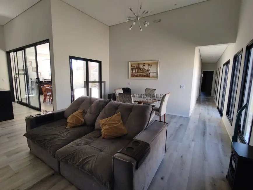 Foto 7 de Casa de Condomínio com 3 quartos à venda, 245m2 em Aracoiaba Da Serra - SP