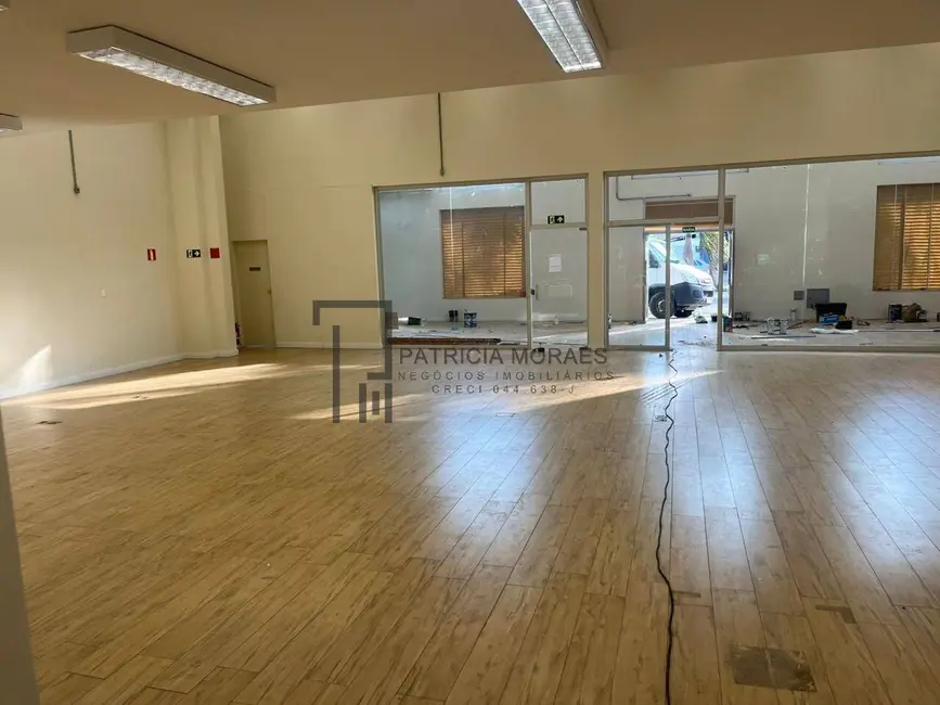 Sala Comercial à venda e para alugar, 900m2 em Wanel Ville, Sorocaba - SP - imagem 8 Foto 8 de Sala Comercial à venda e para alugar, 900m2 em Wanel Ville, Sorocaba - SP